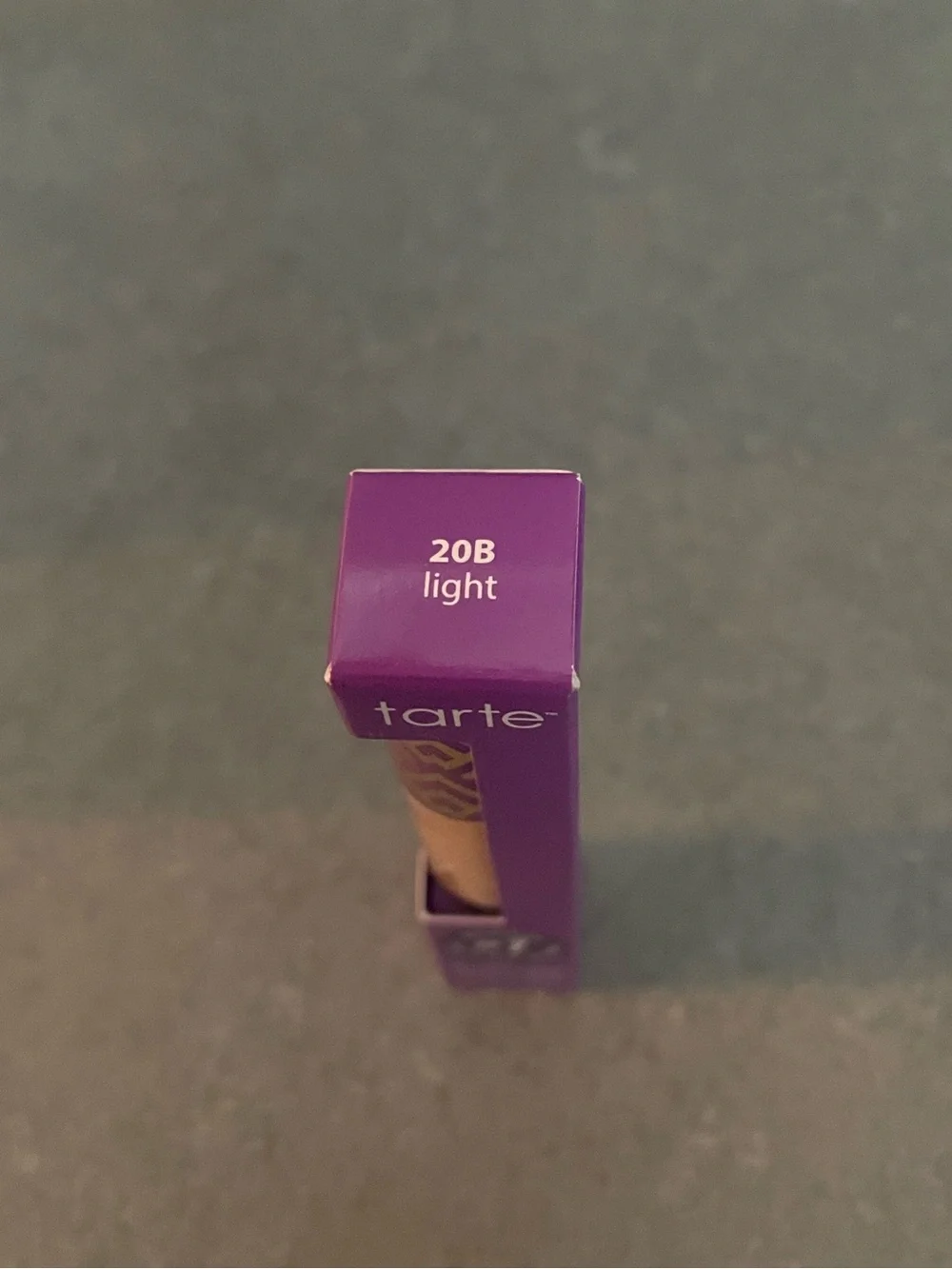Tarte Travel Shape Tape. Shade 20B light